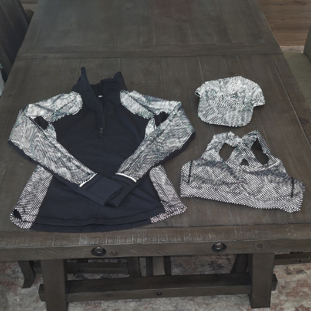 lululemon athletica Reptile Reflective Set!